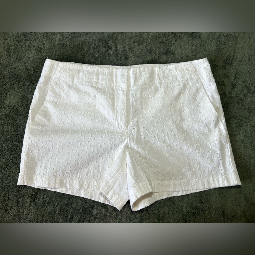 New York & Company Chino White Eyelet Shorts Sz 12